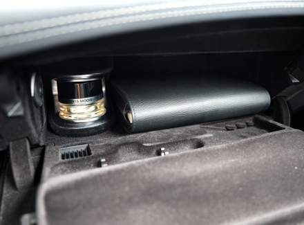 Mercedes-Benz - S-class