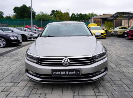 Volkswagen - Passat