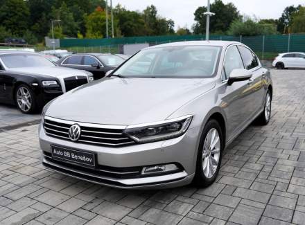 Volkswagen - Passat