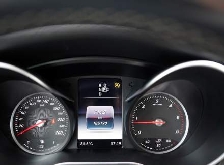 Mercedes-Benz - V-class