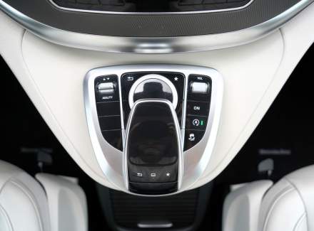 Mercedes-Benz - V-class