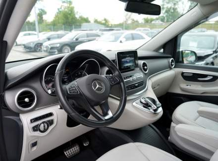 Mercedes-Benz - V-class