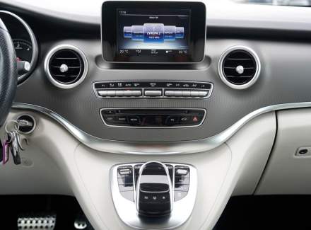 Mercedes-Benz - V-class