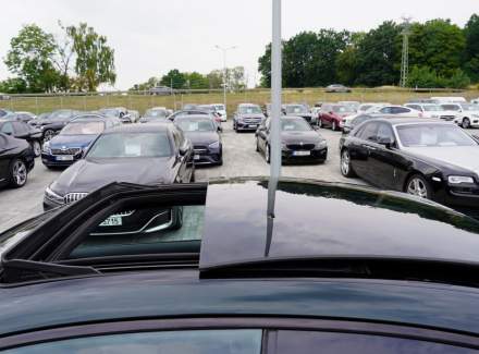 Mercedes-Benz - E-class