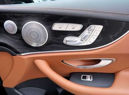 Mercedes-Benz - E-class