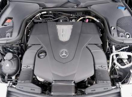 Mercedes-Benz - E-class