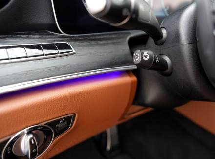 Mercedes-Benz - E-class