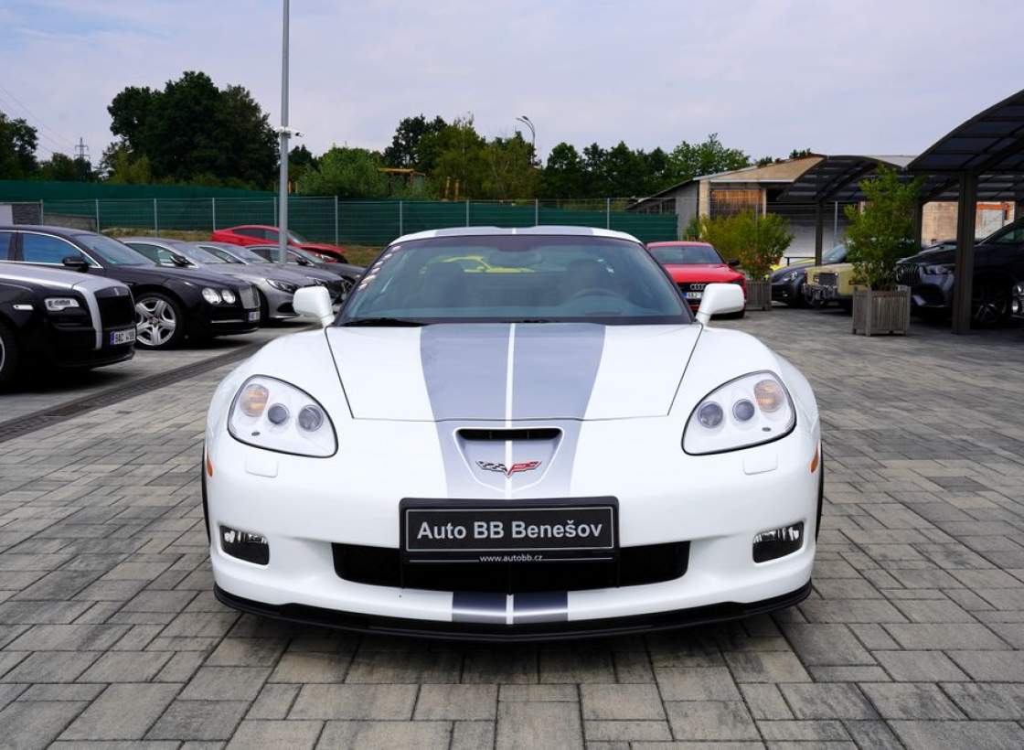 Chevrolet - Corvette