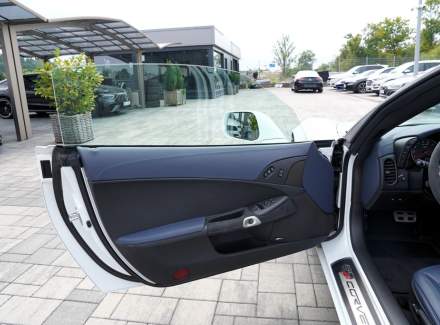 Chevrolet - Corvette