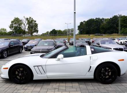 Chevrolet - Corvette