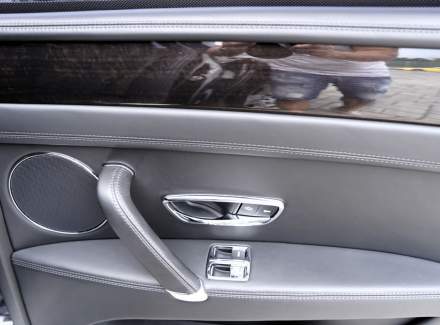 Bentley - Flying Spur