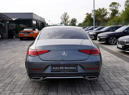 Mercedes-Benz - CLS