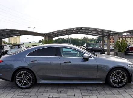 Mercedes-Benz - CLS