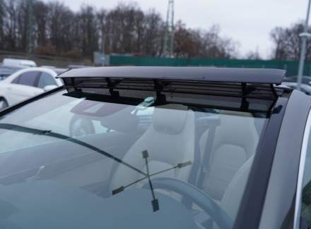 Mercedes-Benz - E-class