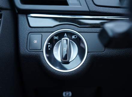 Mercedes-Benz - E-class