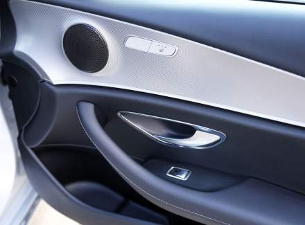 Mercedes-Benz - E-class