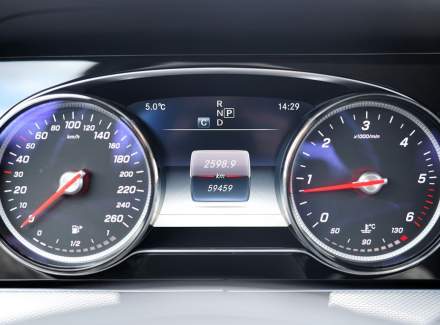 Mercedes-Benz - E-class