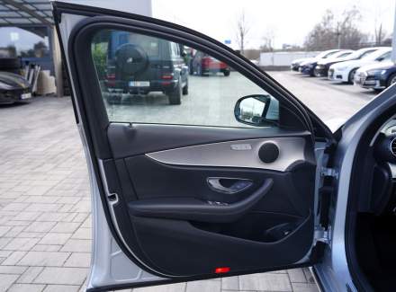 Mercedes-Benz - E-class