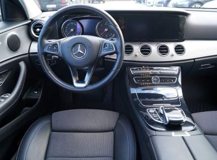 Mercedes-Benz - E-class