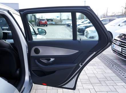 Mercedes-Benz - E-class