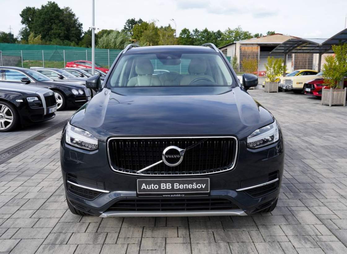Volvo - XC90