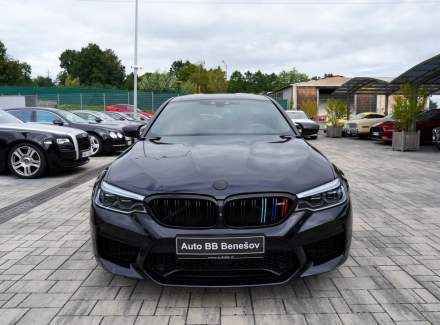 BMW - M5