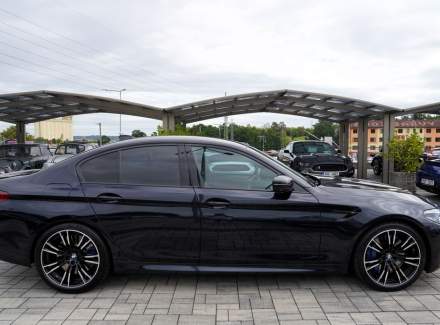 BMW - M5