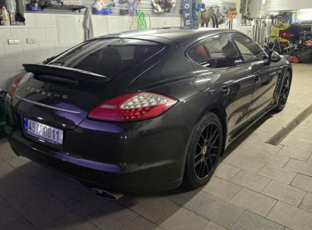 Porsche - Panamera