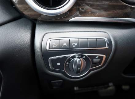 Mercedes-Benz - V-class