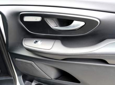 Mercedes-Benz - V-class