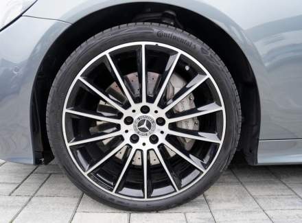 Mercedes-Benz - E-class