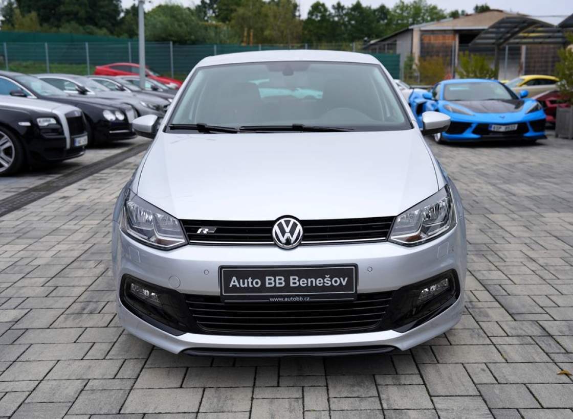Volkswagen - Polo