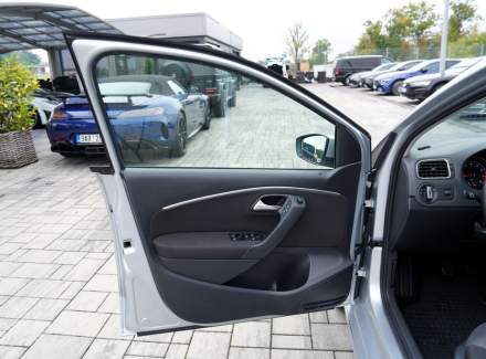Volkswagen - Polo