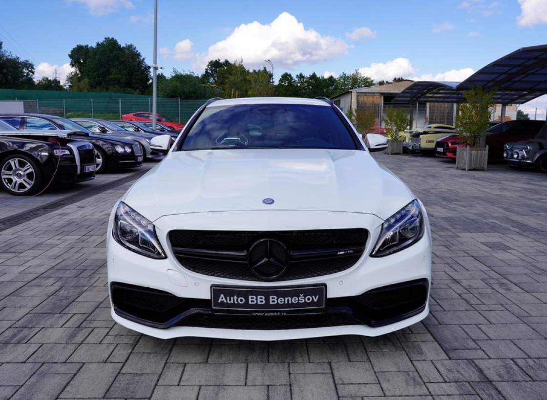 Mercedes-Benz - C-class