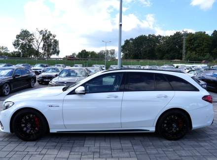 Mercedes-Benz - C-class