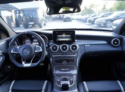 Mercedes-Benz - C-class