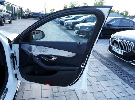 Mercedes-Benz - C-class