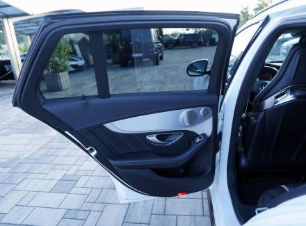 Mercedes-Benz - C-class