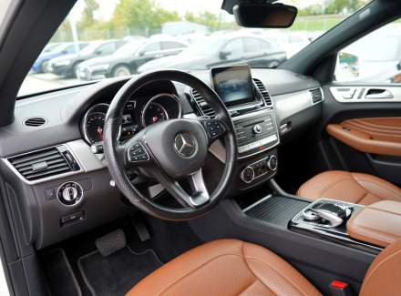 Mercedes-Benz - GLE