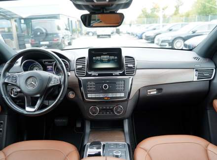 Mercedes-Benz - GLE