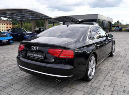 Audi - A8