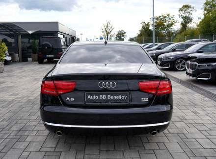 Audi - A8