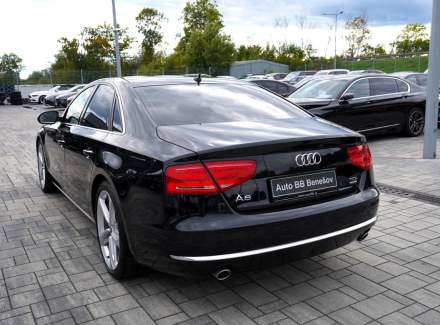 Audi - A8