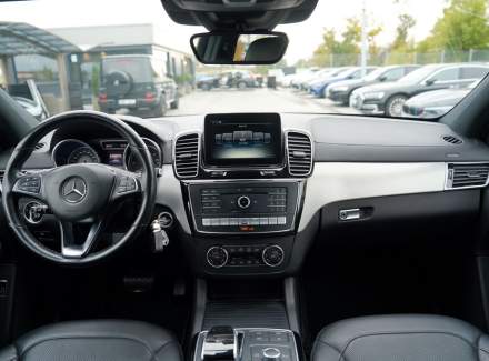Mercedes-Benz - GLE