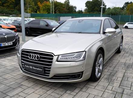 Audi - A8