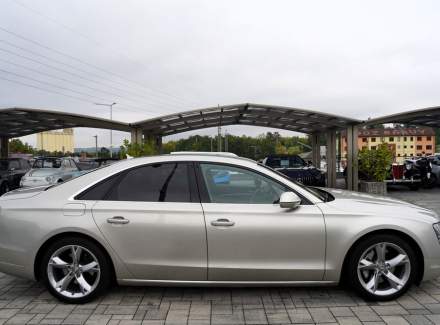 Audi - A8