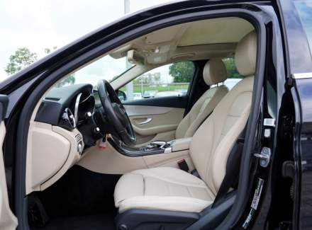 Mercedes-Benz - C-class