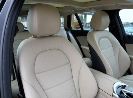 Mercedes-Benz - C-class