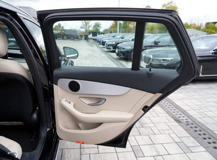 Mercedes-Benz - C-class