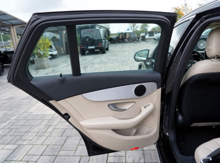 Mercedes-Benz - C-class